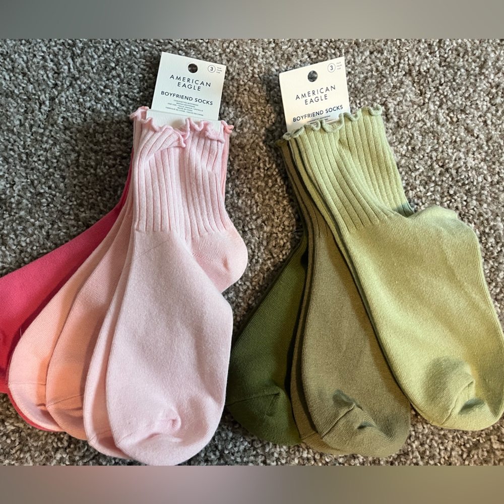 NWT American Eagle Outfitters Green and Pink ruffled boyfriend 6 pairs